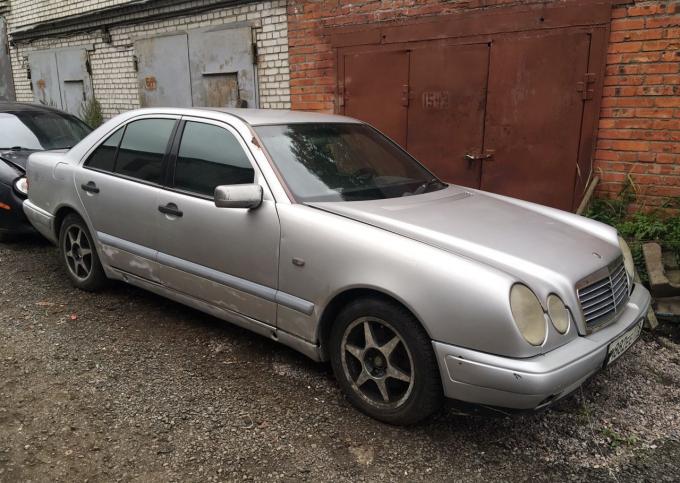 Mercedes Benz E240 (w210) запчасти