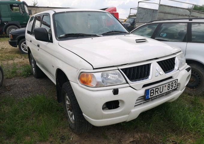 Mitsubishi pajero sport 2,5td 2004г. По запчастям