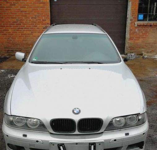 Bmw e39 универсал 3.0D M57 02г на запчасти