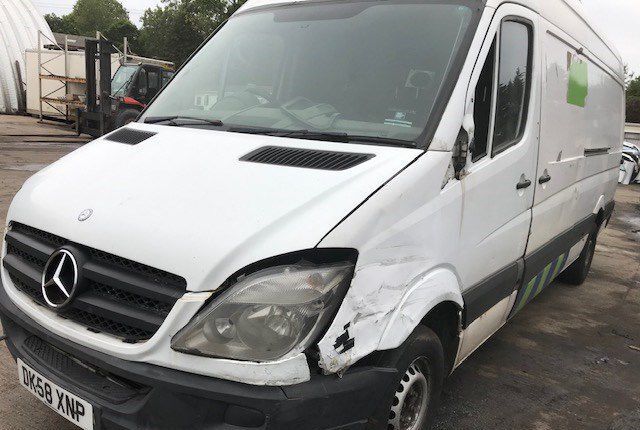 Разбор на запчасти Mercedes Sprinter