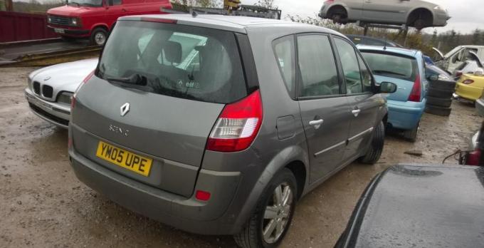 Разбор на запчасти Renault Scenic 2003-2009