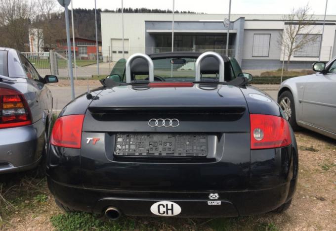 Audi TT 8N 2004г. на запчасти