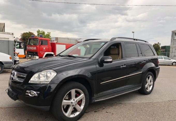 Mercedes-Benz GL X164 2008г. на запчасти