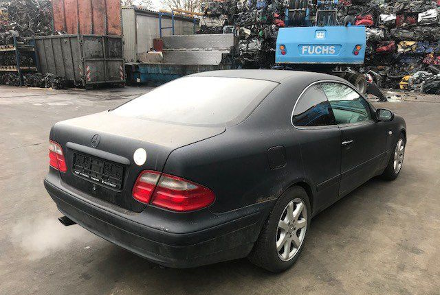 Разбор на запчасти Mercedes CLK W208 1997-2002