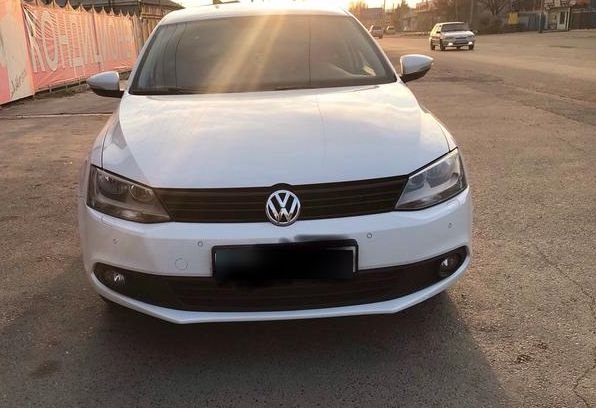 Volkswagen Jetta 6 продам по запчастям, на разборе