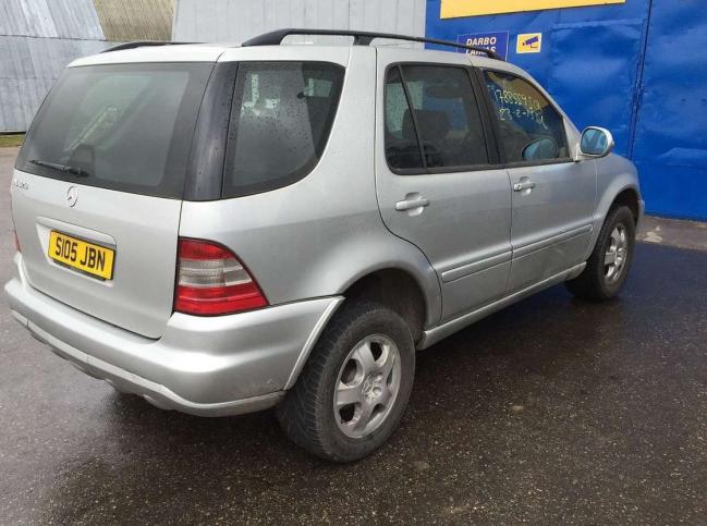 Mercedes W163 ML 320 M112 3.2 2002 г на запчасти