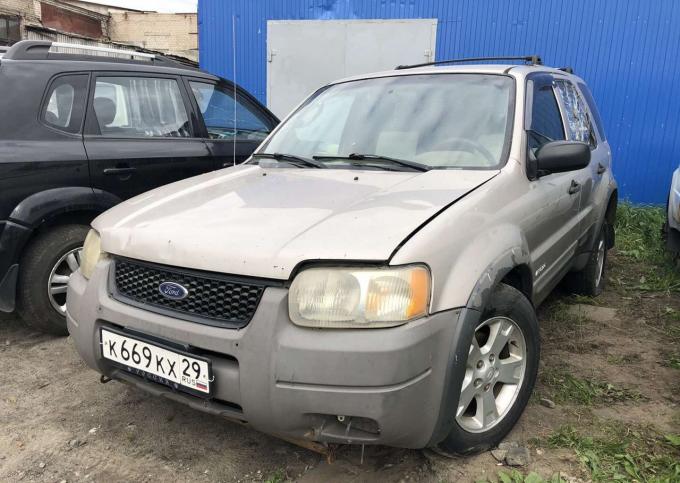 В разборе Ford Escape