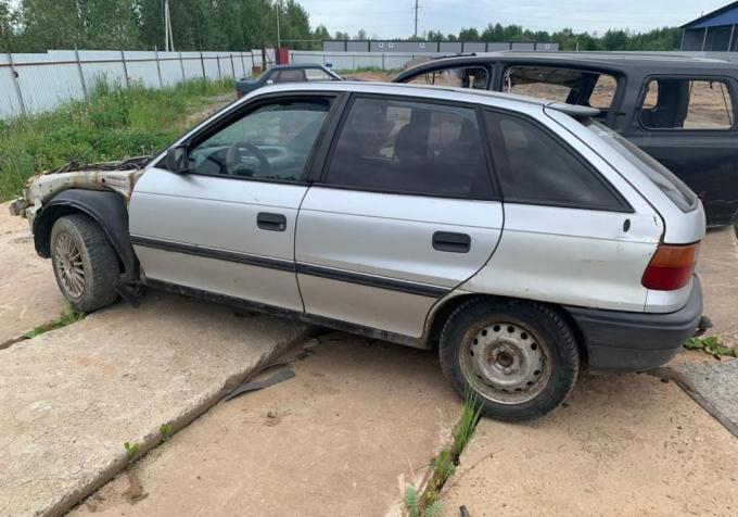 В разборе opel astra F