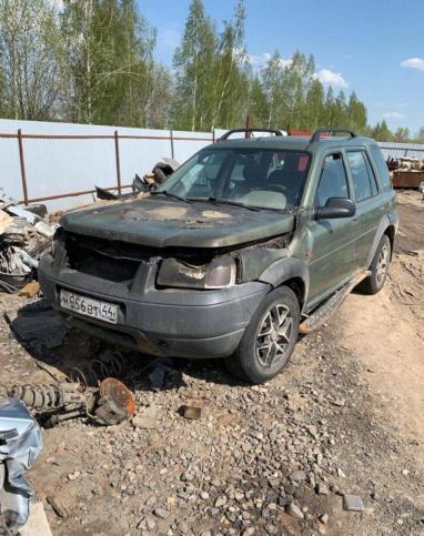 В разборе Freelander 1