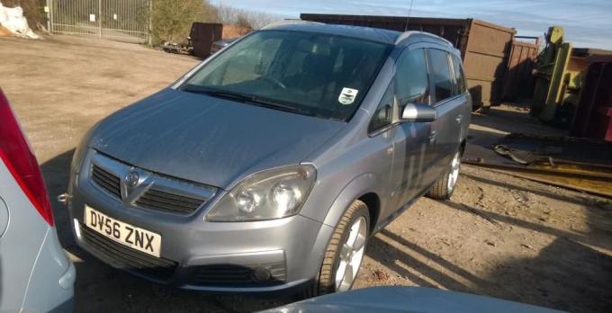 Разбор на запчасти Opel Zafira B 2005-2012