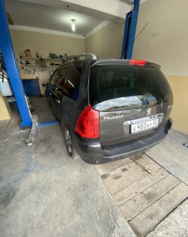 Peugeot 307 sw 2006 универсал на запчасти