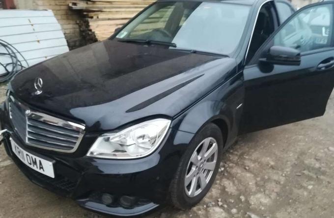 Mercedes W204 C180 M274 2013 г по запчастям