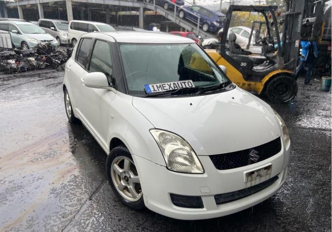 Suzuki Swift III Сфивт 04-11 в разборе без пробега