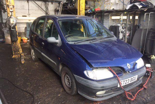 Разбор на запчасти Renault Scenic