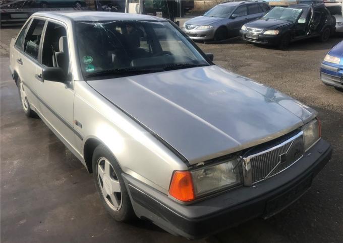 Разбор на запчасти Volvo 440