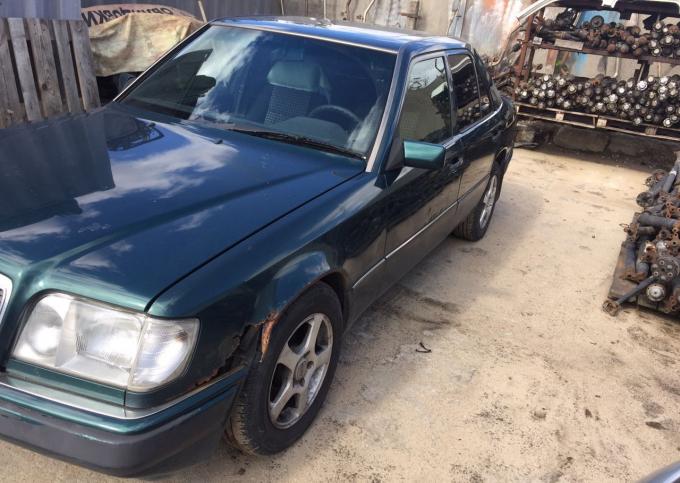 По запчастям мерседес W124 E220