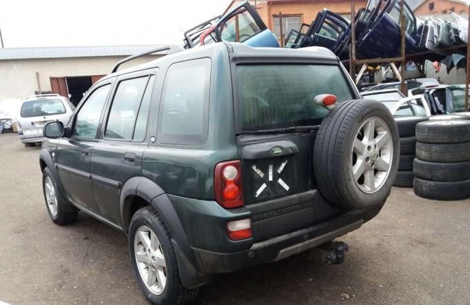 Land Rover Freelander 2005 г на запчасти