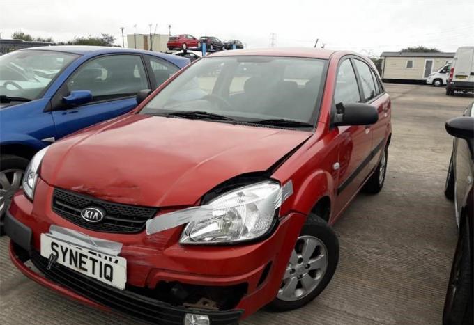 Разбор на запчасти KIA Rio 2005-2011