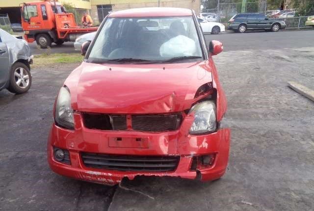 Автомобиль в разборе: Suzuki Swift 2003-2011