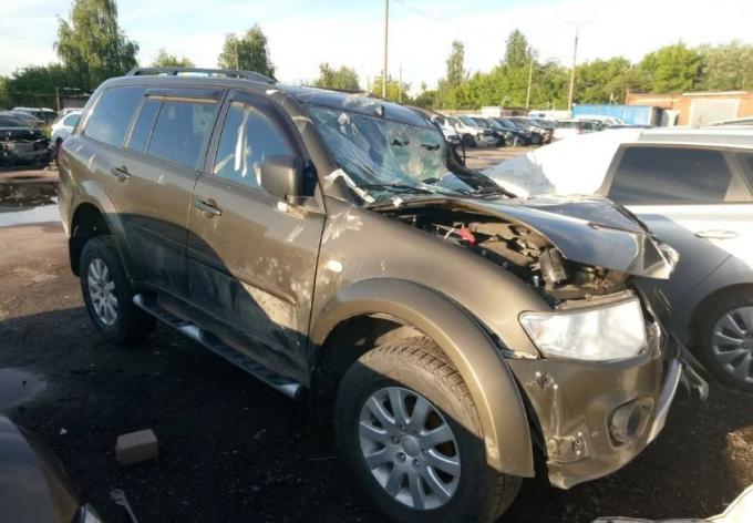 В разборе Mitsubishi Pajero Sport (KH) 2008-2015