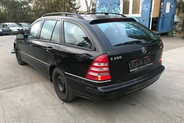 Разбор на запчасти Mercedes C W203