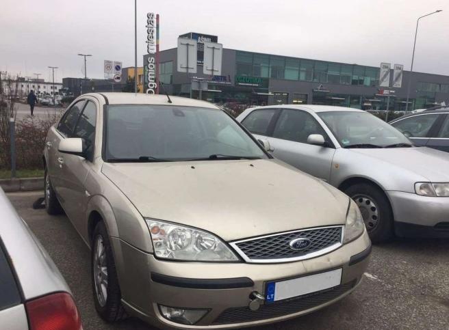 Ford Mondeo 2005 г на запчасти