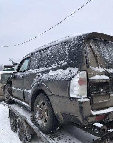 Запчасти для Mitsubishi Pajero 3 2005г дизель