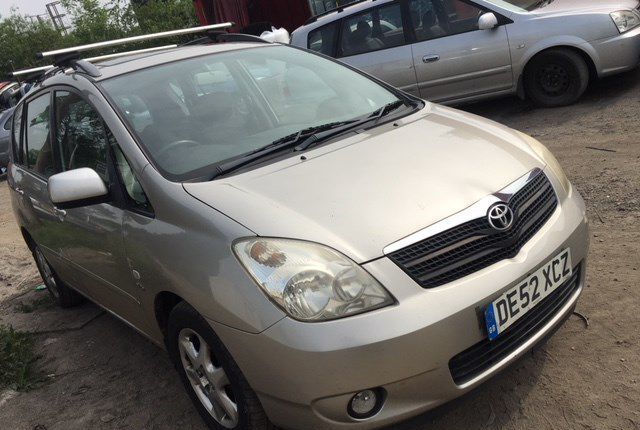 Разбор на запчасти Toyota Corolla Verso 2002-2004