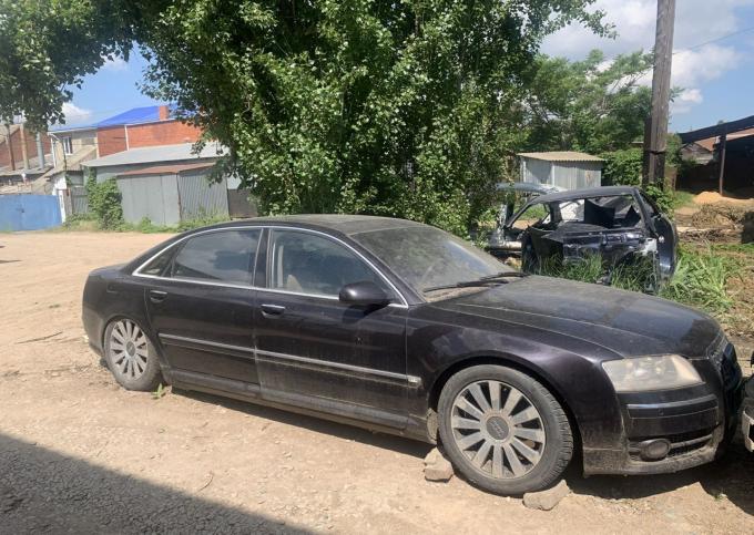 В разборе Audi A8 D3 W12 Long