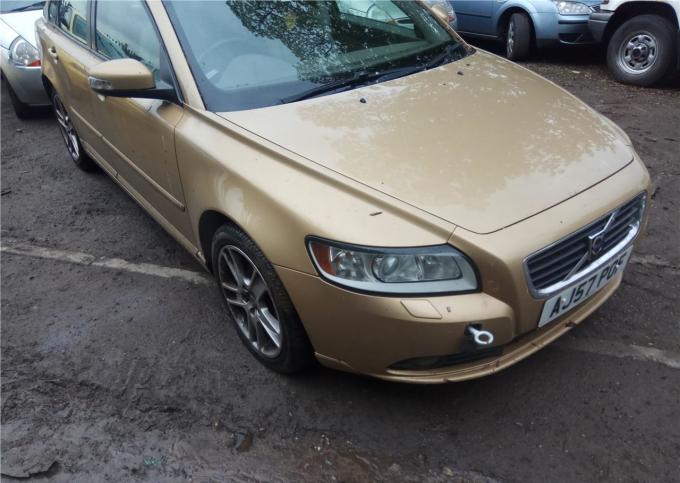 Разбор на запчасти Volvo S40 2004