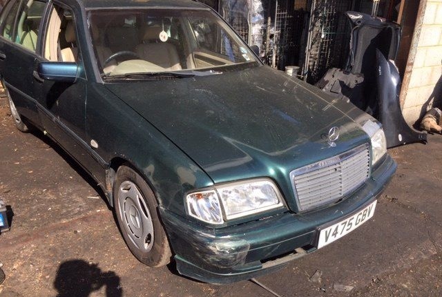 Разобран на запчасти Mercedes C W202 1993-2000