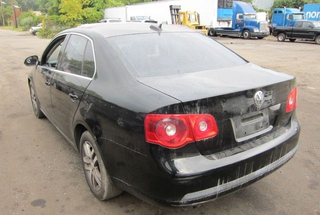 Разбор на запчасти Volkswagen Jetta 5 2004-2010