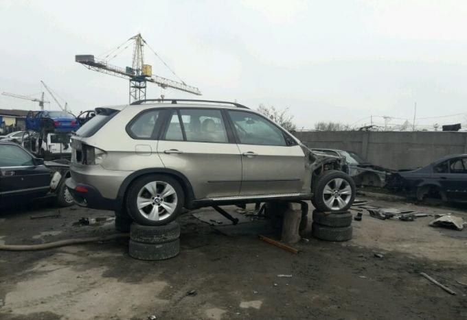 Бмв x5 e70 2008г по запчастям