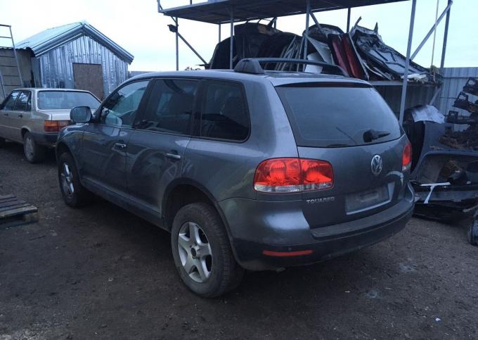 VW Touareg 2004г 2.5TDI 6мкпп по зап.частям