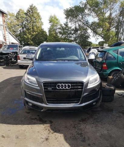 Audi Q7 4.2 FSI 07г по запчастям