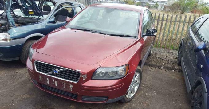 Запчасти для Volvo S40 вольво с40