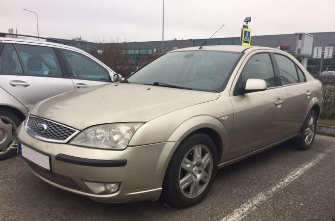 Ford Mondeo 2005 г на запчасти