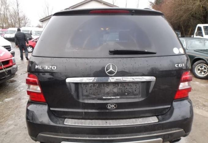 Mercedes-Benz ML W164 2007 г, на запчасти