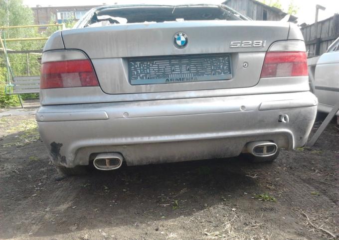 BMW 528 E39