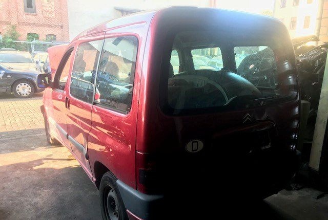 Разбор на запчасти Citroen Berlingo 1997-2002