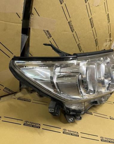 Фара Правая Toyota Land Cruser Prado 150 2018-2023 81130-60N10