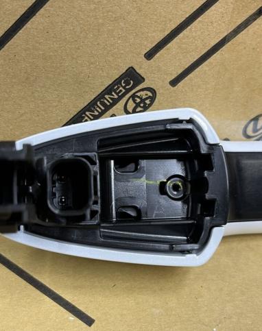 Ручка дверная Lexus LX600 2021-2024 69210-60330-A3