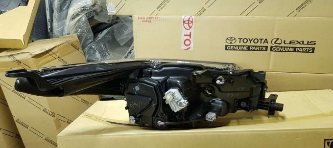 Фара левая Toyota Fortuner 2016-2020 81150-0KG41