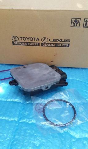 Блок управления фарой Toyota Camry 70 2018-2020 81056-33E10