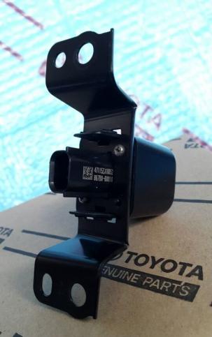 Камера передняя Toyota Land Cruiser 200 2015-2021 867B0-60010