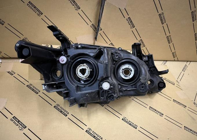 Фара Левая Toyota Camry 50 2011-2014 81170-33840