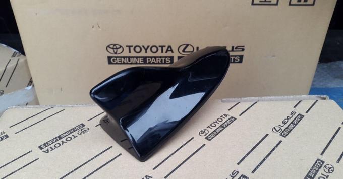 Антенна Toyota Land Cruiser 200 2012-2015 86760-60120-C2