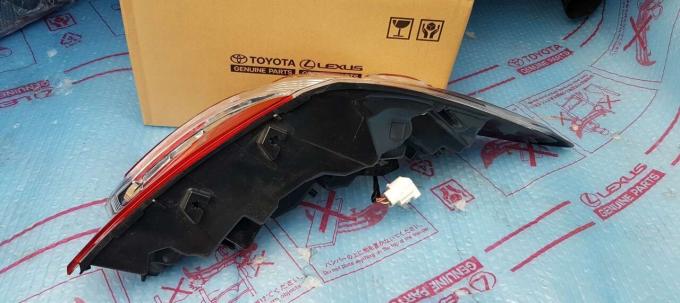 Фонарь Toyota Camry 70 2018-2021 81550-33690