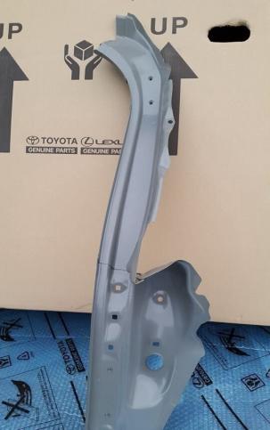 Панель петли крышки багажника Lexus NX 61031-78010