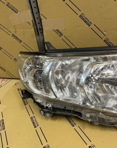 Фара Правая Toyota Land Cruser Prado 150 2018-2023 81130-60N10